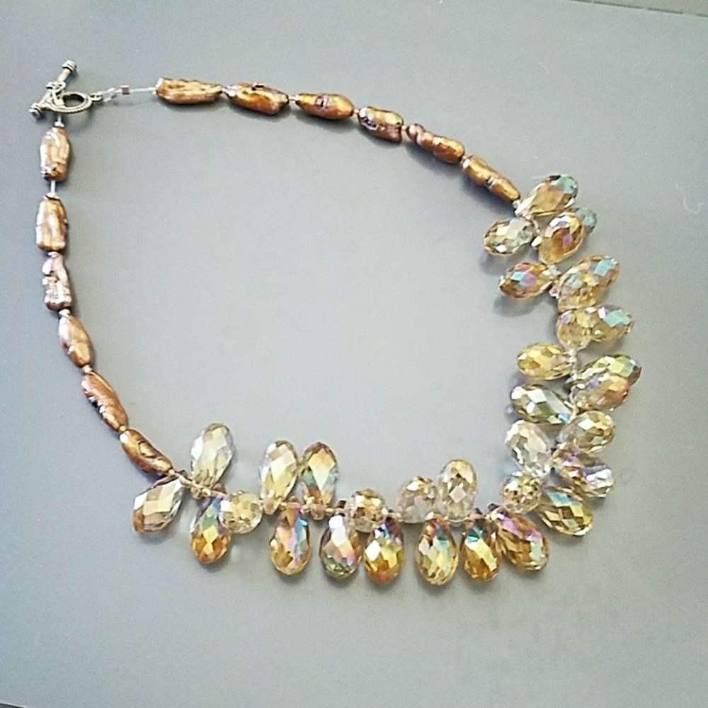 Crystal and freshwater pearl necklace EUC